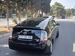 Toyota Prius-12