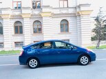Toyota Prius-8