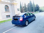 Toyota Prius-7