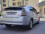 Toyota Prius-19