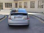 Toyota Prius-9