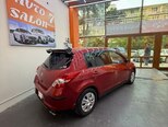 Nissan Tiida-5