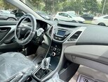 Hyundai Elantra-12