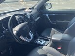Kia Sorento-8