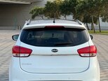 Kia Carens-2