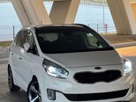 Kia Carens-8