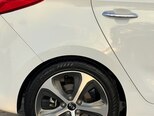 Kia Carens-11