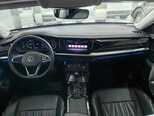 Volkswagen Passat-31