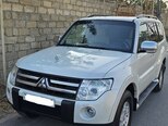 Mitsubishi Pajero-2