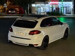 Porsche Cayenne Turbo S-2