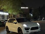 Porsche Cayenne Turbo S-1