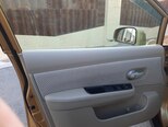 Nissan Tiida-12