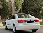 Hyundai Sonata-11