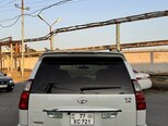 Toyota Land Cruiser Prado-4