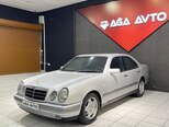Mercedes E 240-1