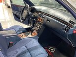 Mercedes E 240-11