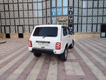 LADA (VAZ) Niva-7
