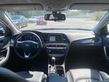 Hyundai Sonata-12