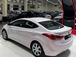 Hyundai Elantra-9