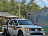 Mitsubishi L200-2