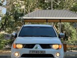 Mitsubishi L200-1