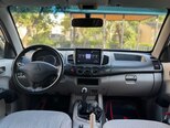 Mitsubishi L200-11