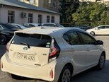 Toyota Aqua-5