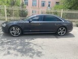 Audi A8-8