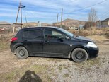 Nissan Tiida-13