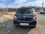 Nissan Tiida-12