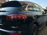 Porsche Cayenne-4