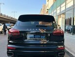 Porsche Cayenne-7