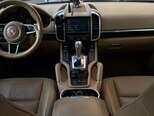 Porsche Cayenne-14