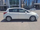 Nissan Tiida-4