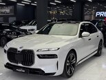 BMW i7-1