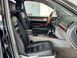 Volkswagen Touareg-21