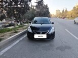 Nissan Tiida-1