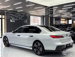 BMW i7-4