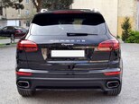 Porsche Cayenne-2