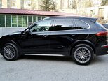 Porsche Cayenne-13