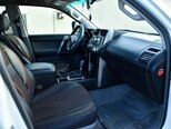 Toyota Land Cruiser Prado-11