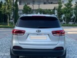 Kia Sorento-9