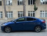 Hyundai Elantra-11