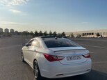 Hyundai Sonata-4