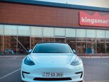 Tesla Model 3-8
