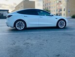 Tesla Model 3-10