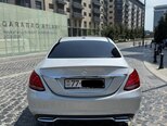 Mercedes C 300-11