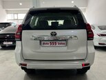 Toyota Land Cruiser Prado-5