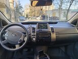 Toyota Prius-7