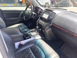 Toyota Land Cruiser-10